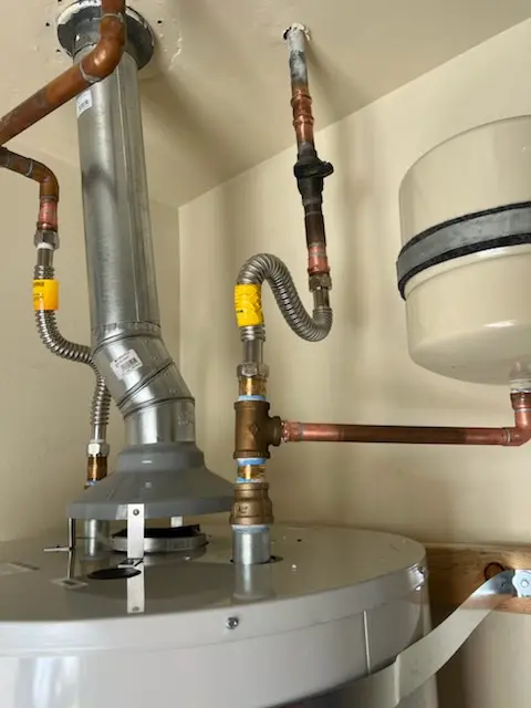 Water heater installation and plumbing repair in Henningsville